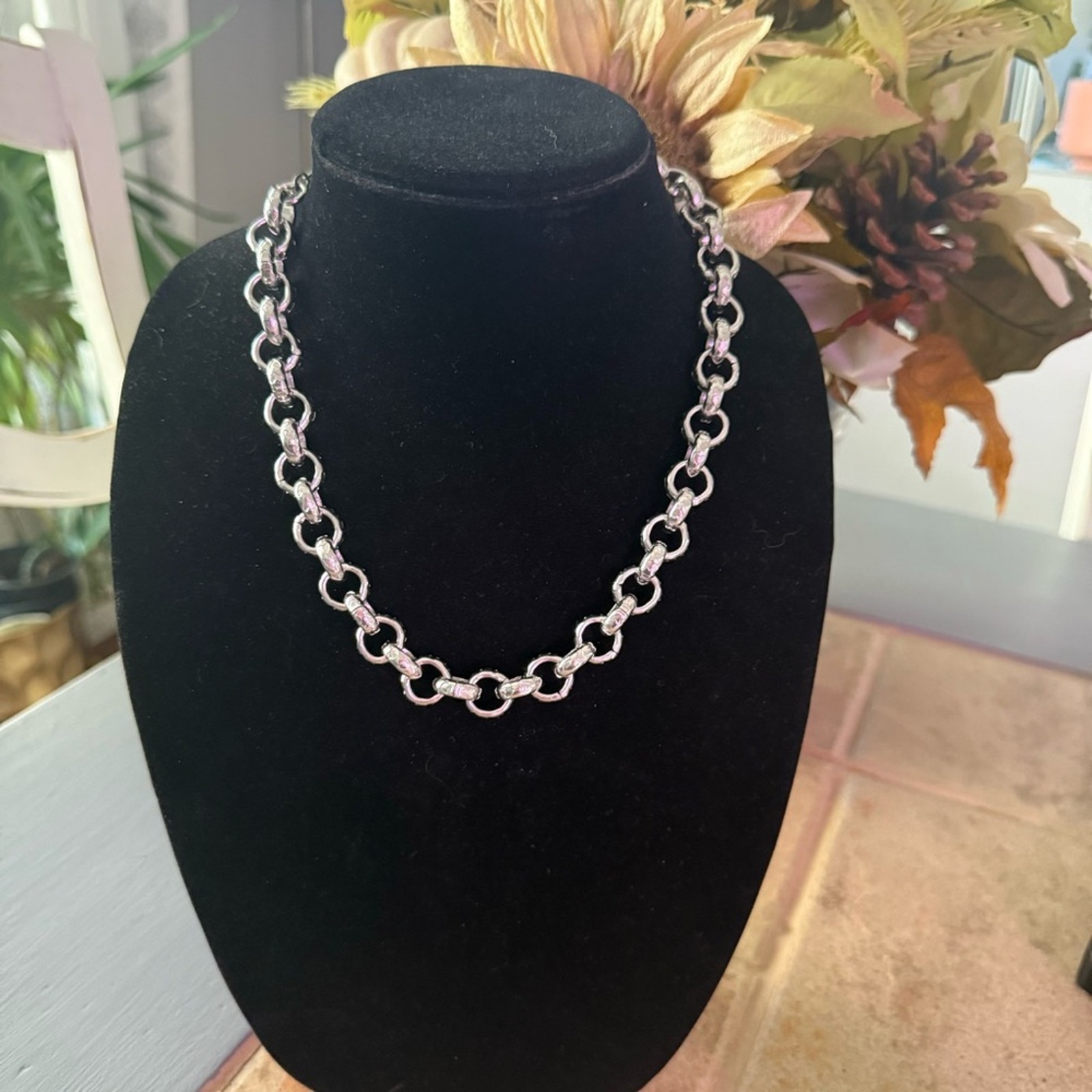 Sabika Silver Tone Chainlink Necklace 85$